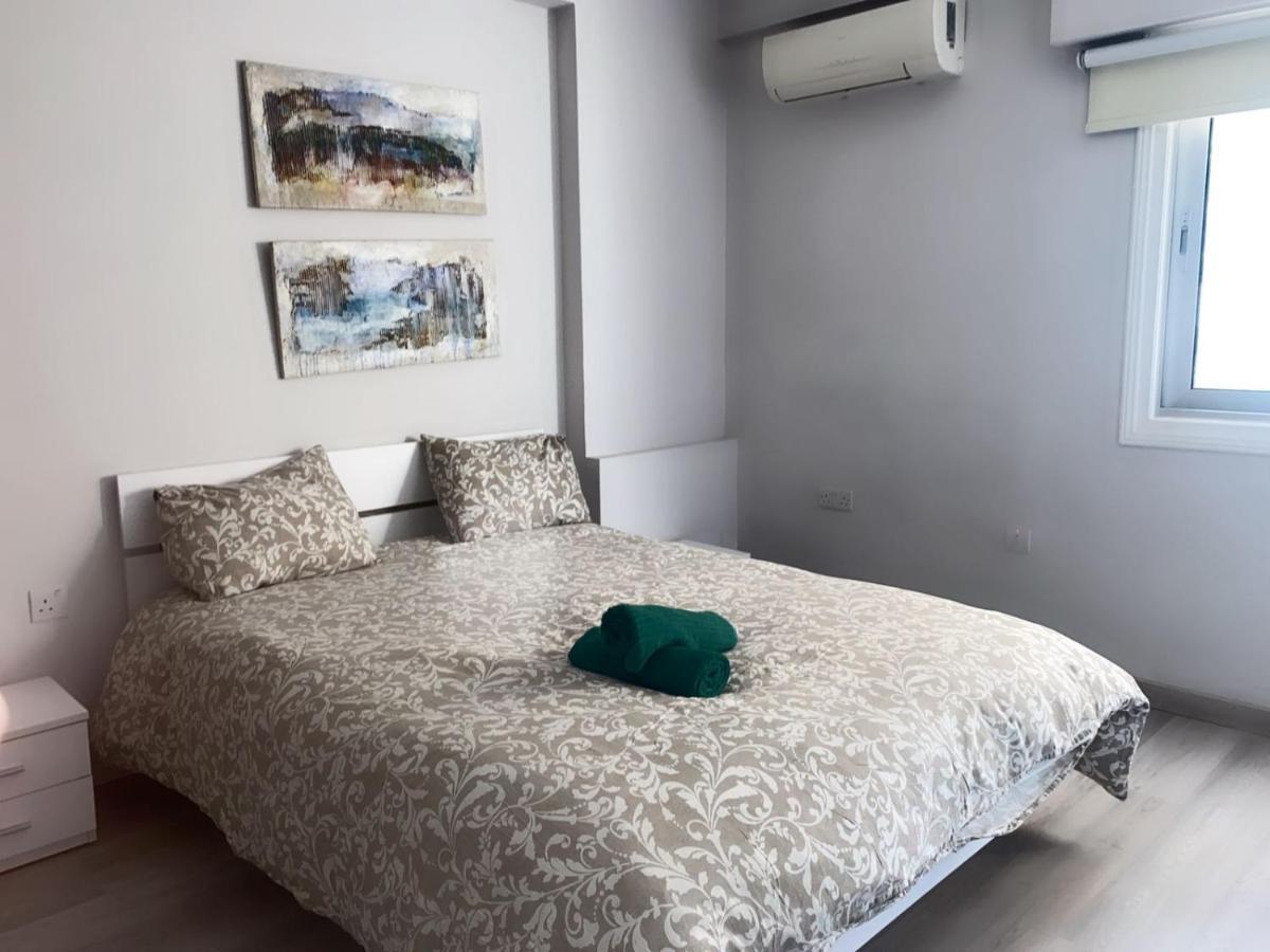 Paradise Promenade Apartment, 2Min Distance From Larnaca Marina Buitenkant foto